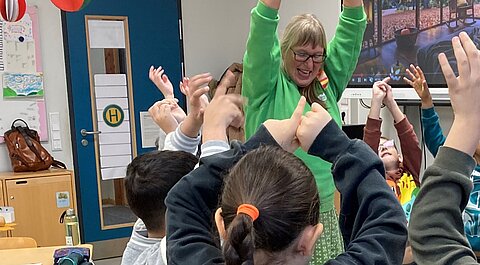 Frau Möhrchen in der Klasse